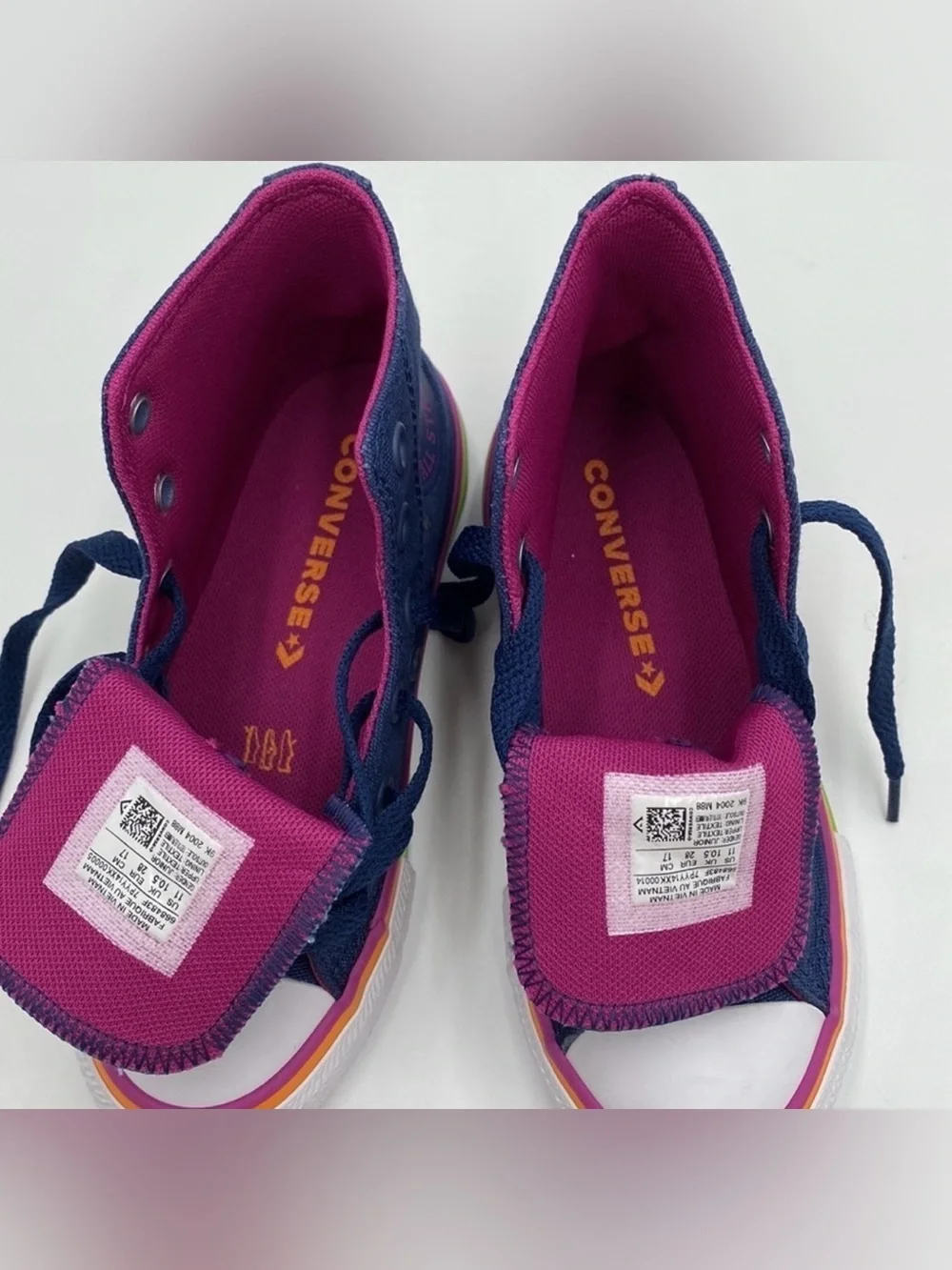 Converse Kids Navy Blue Canvas High Tops with Rainbow Trim Size 11 Toddler